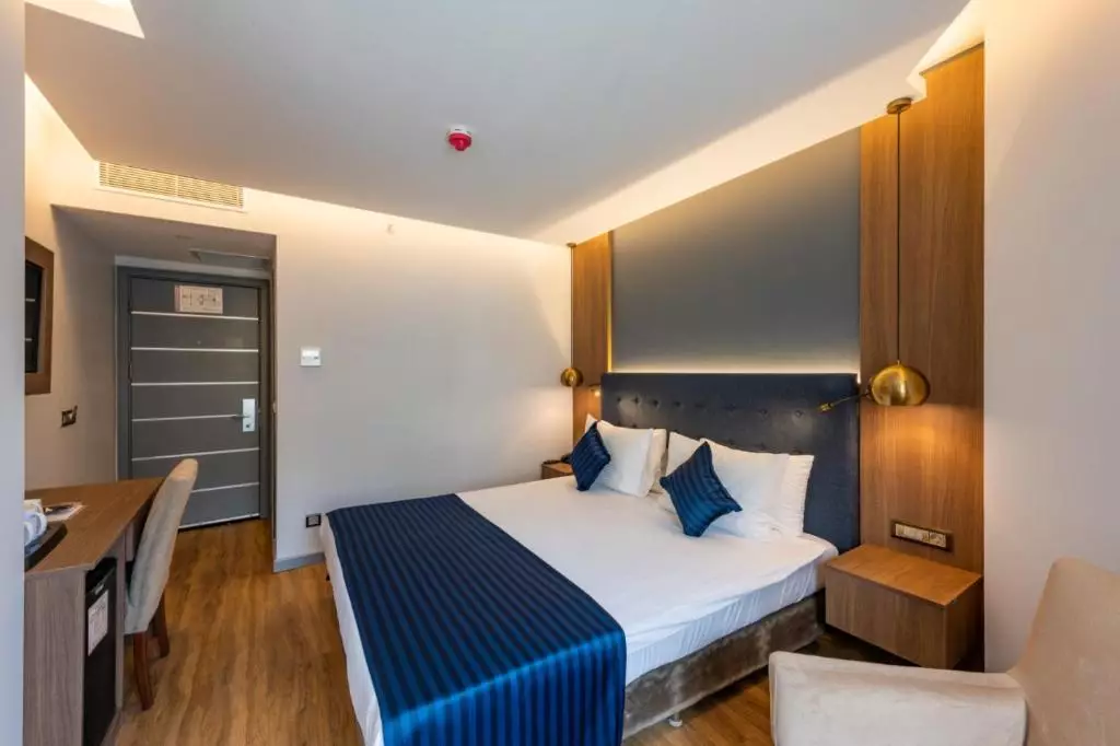 هتل نوا پلازا کریستال استانبول